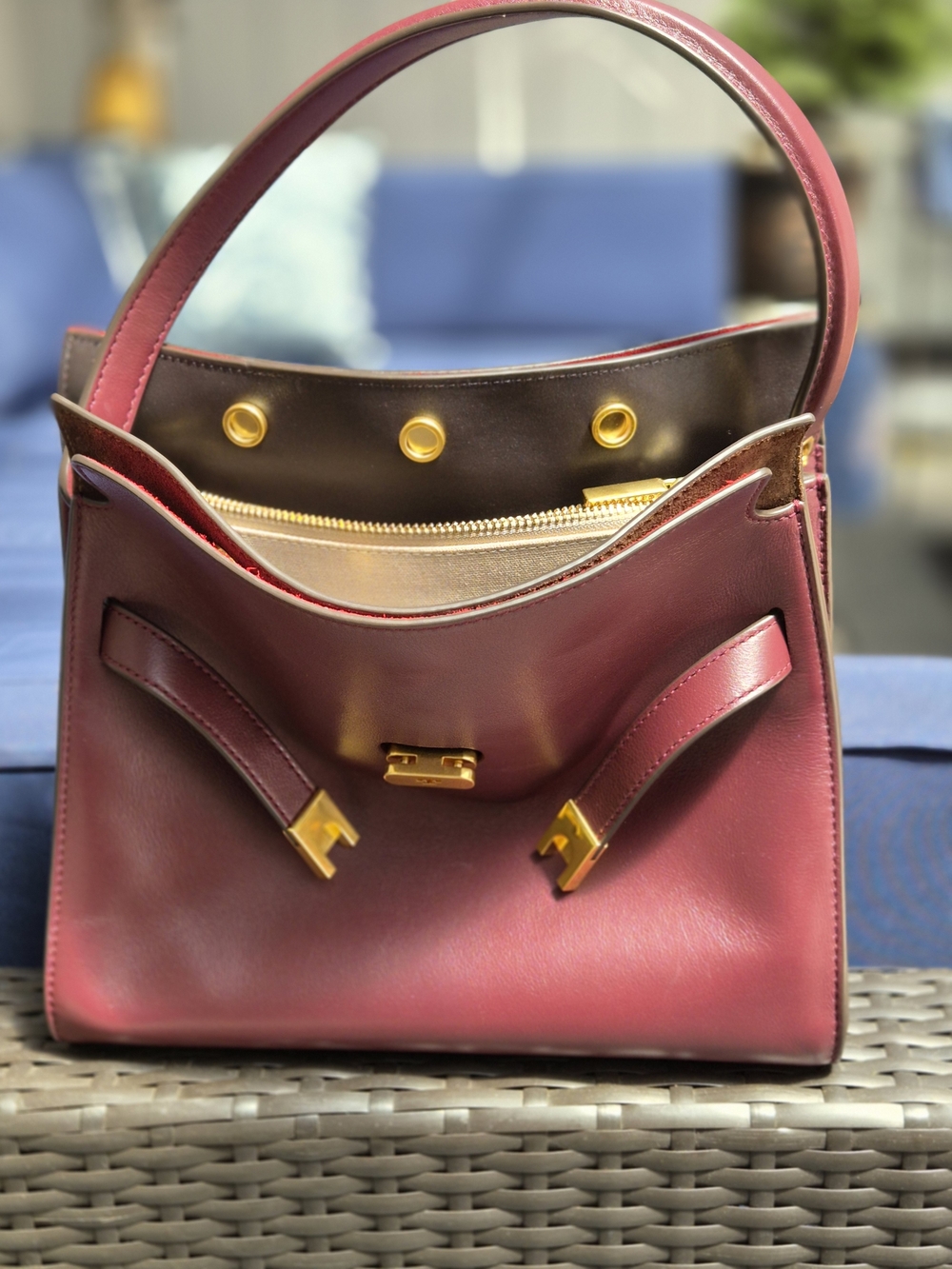 Tory Burch Small Lee Radziwell Double Bag in Burgundy